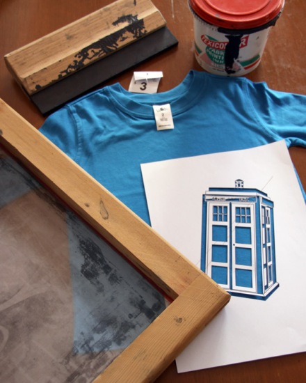 Free Download: DIY TARDIS T-Shirt printing template